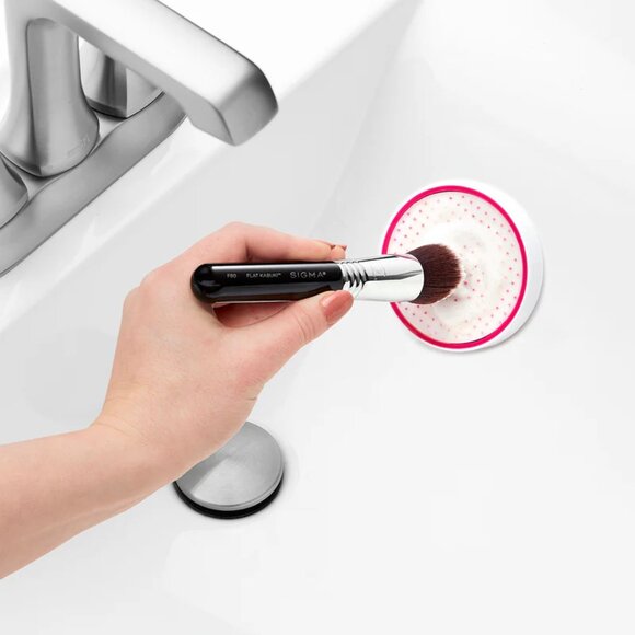 Sigma Beauty Sigma SigMagic Scrub - Picture 4 of 6